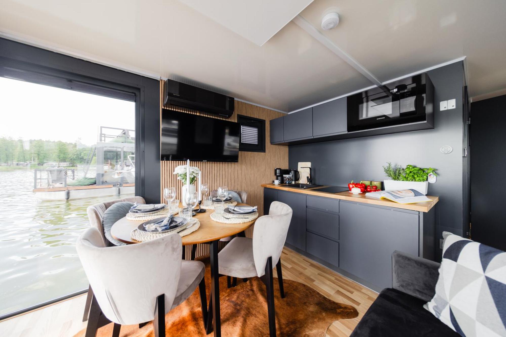 Domek Na Wodzie - Houseboat -Sauna, Taras Na Dachu, Dwie Sypialnie Mikołajki Exteriör bild