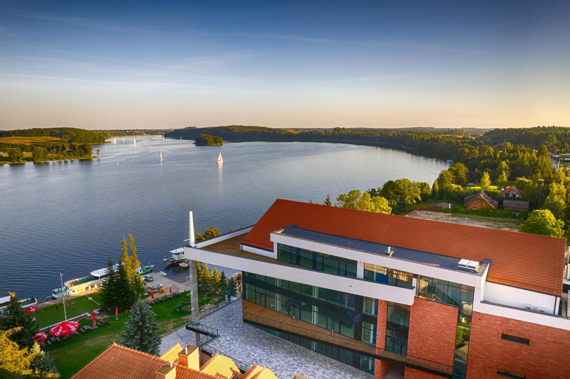 Domek Na Wodzie - Houseboat -Sauna, Taras Na Dachu, Dwie Sypialnie Mikołajki Exteriör bild