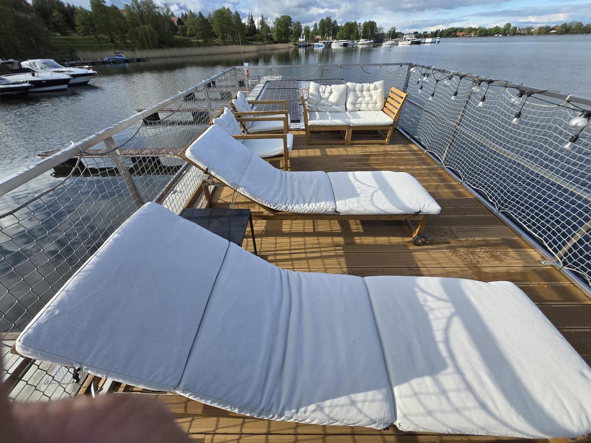 Domek Na Wodzie - Houseboat -Sauna, Taras Na Dachu, Dwie Sypialnie Mikołajki Exteriör bild