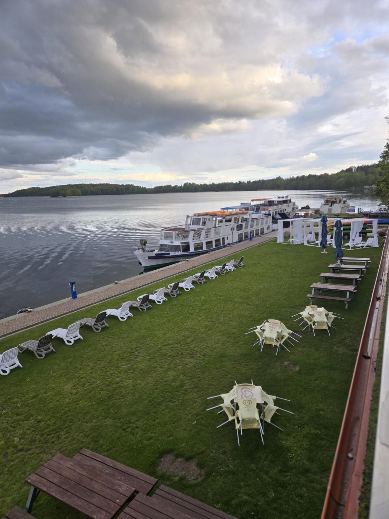 Domek Na Wodzie - Houseboat -Sauna, Taras Na Dachu, Dwie Sypialnie Mikołajki Exteriör bild